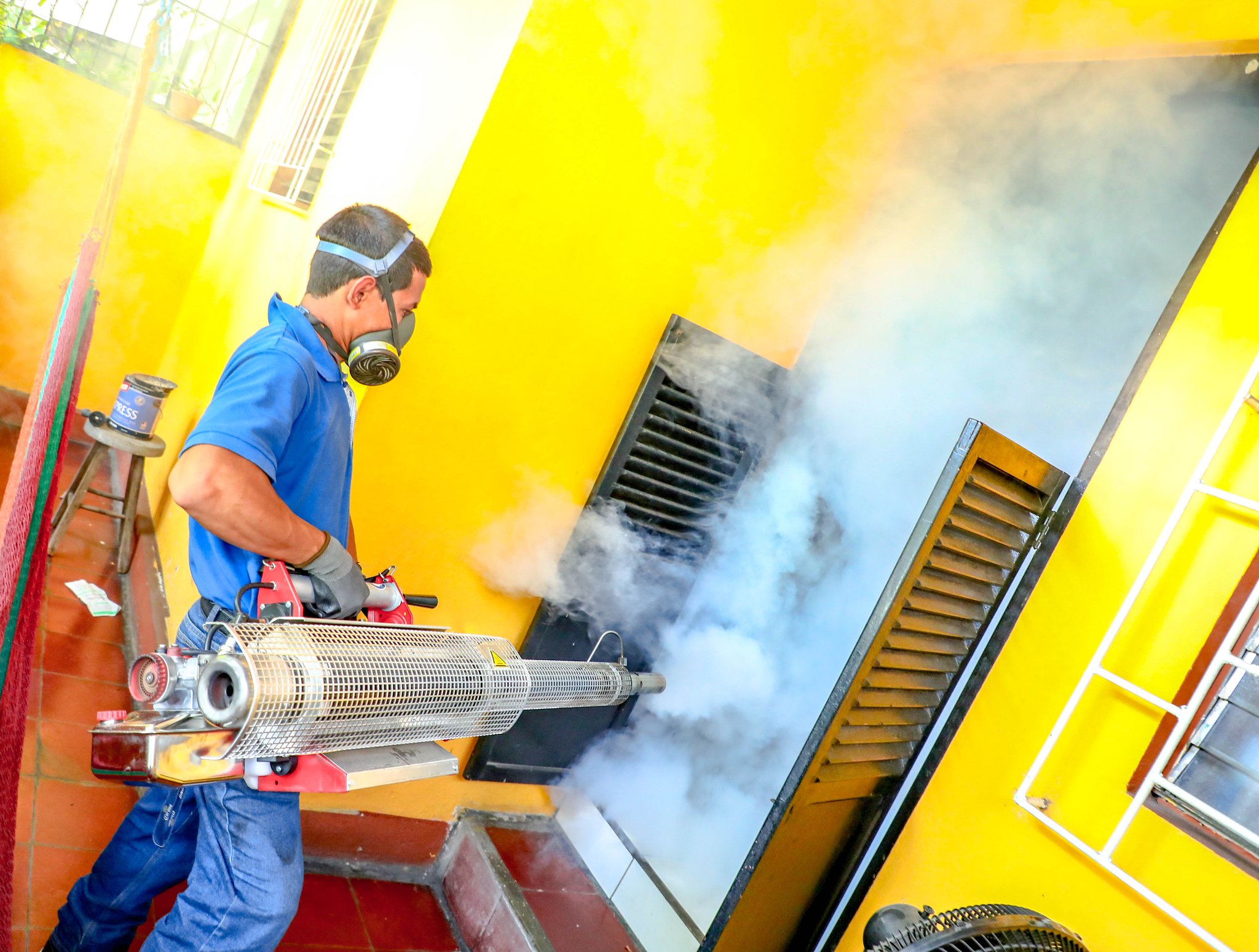 Arranca megajornada de fumigación en Soyapango que beneficiará cerca de 50,000 familias arranca-megajornada-de-fumigacion-en-soyapango-que-beneficiara-cerca-de-50000-familias